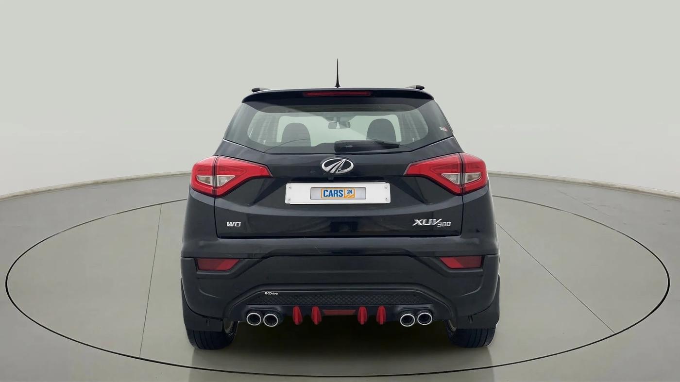 2022 Mahindra XUV300 W8 1.5 DIESEL, Diesel, Manual, 49,834 km, Back/Rear