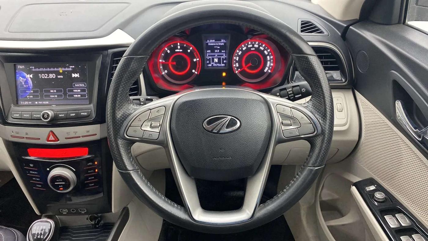 2022 Mahindra XUV300 W8 1.5 DIESEL, Diesel, Manual, 49,834 km, Steering Wheel Close Up