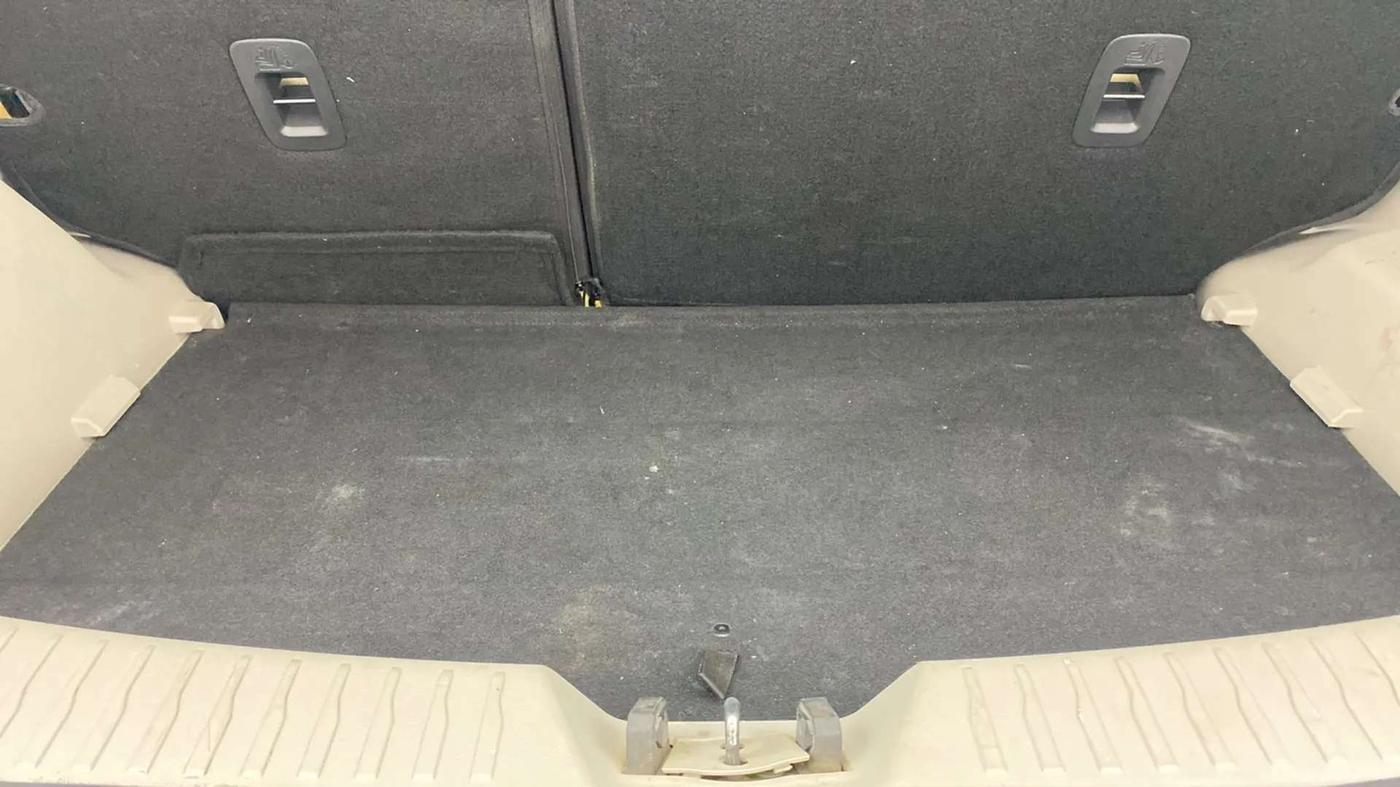 2022 Mahindra XUV300 W8 1.5 DIESEL, Diesel, Manual, 49,834 km, Boot Inside