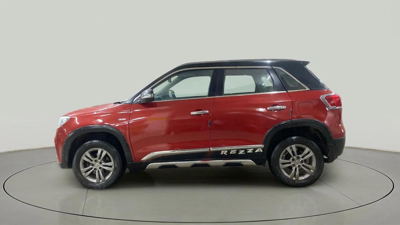 2016 Maruti Vitara Brezza ZDI PLUS DUAL TONE, Diesel, Manual, 79,723 km, Left Side