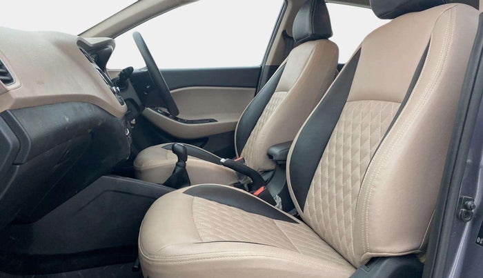 2019 Hyundai Elite i20 SPORTZ PLUS 1.2, Petrol, Manual, 16,873 km, Right Side Front Door Cabin