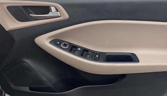 2019 Hyundai Elite i20 SPORTZ PLUS 1.2, Petrol, Manual, 16,873 km, Driver Side Door Panels Control