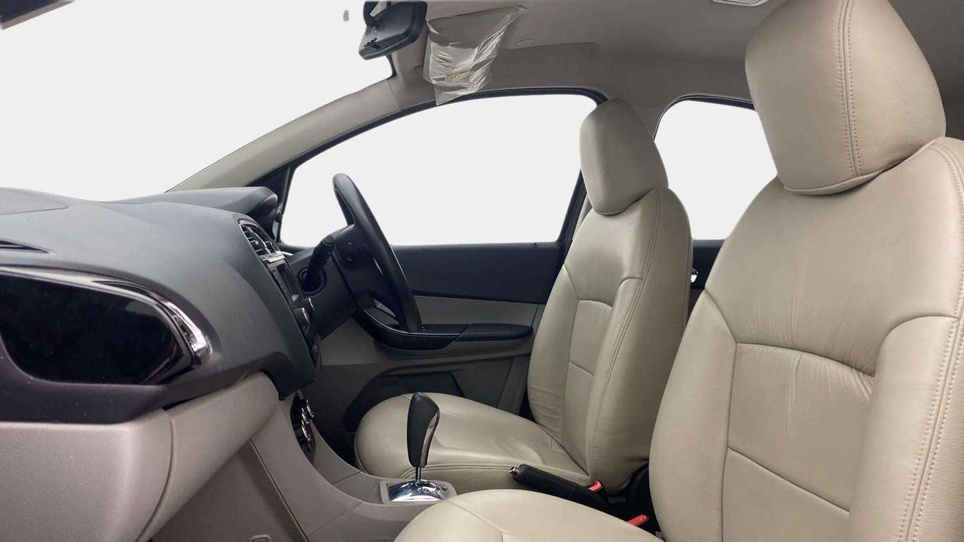 2017 Tata Tiago XZA PETROL, Petrol, Automatic, 25,956 km, Right Side Front Door Cabin