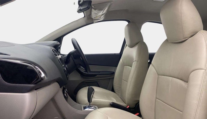 2017 Tata Tiago XZA PETROL, Petrol, Automatic, 25,956 km, Right Side Front Door Cabin
