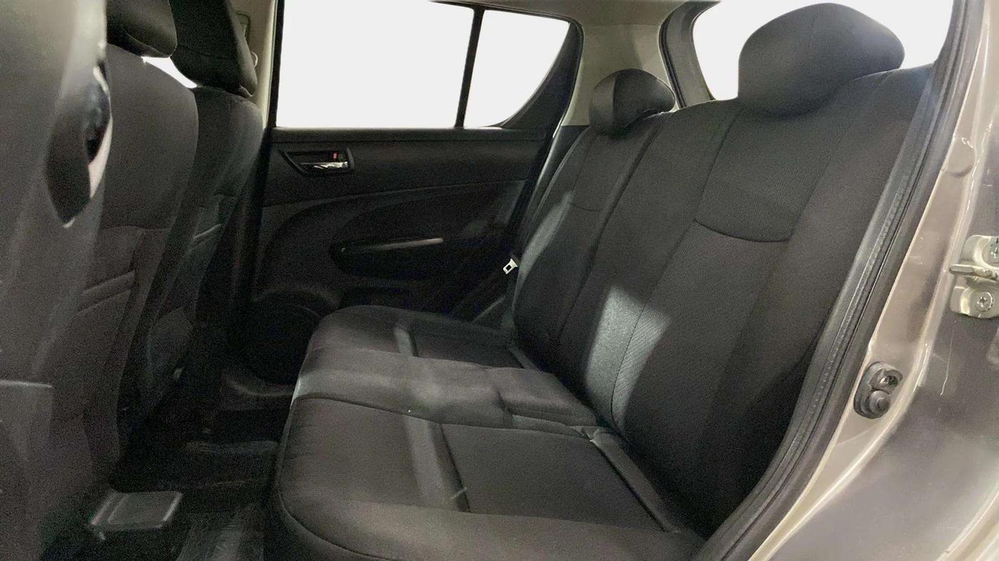 2016 Maruti Swift ZXI, Petrol, Manual, 29,471 km, Right Side Rear Door Cabin