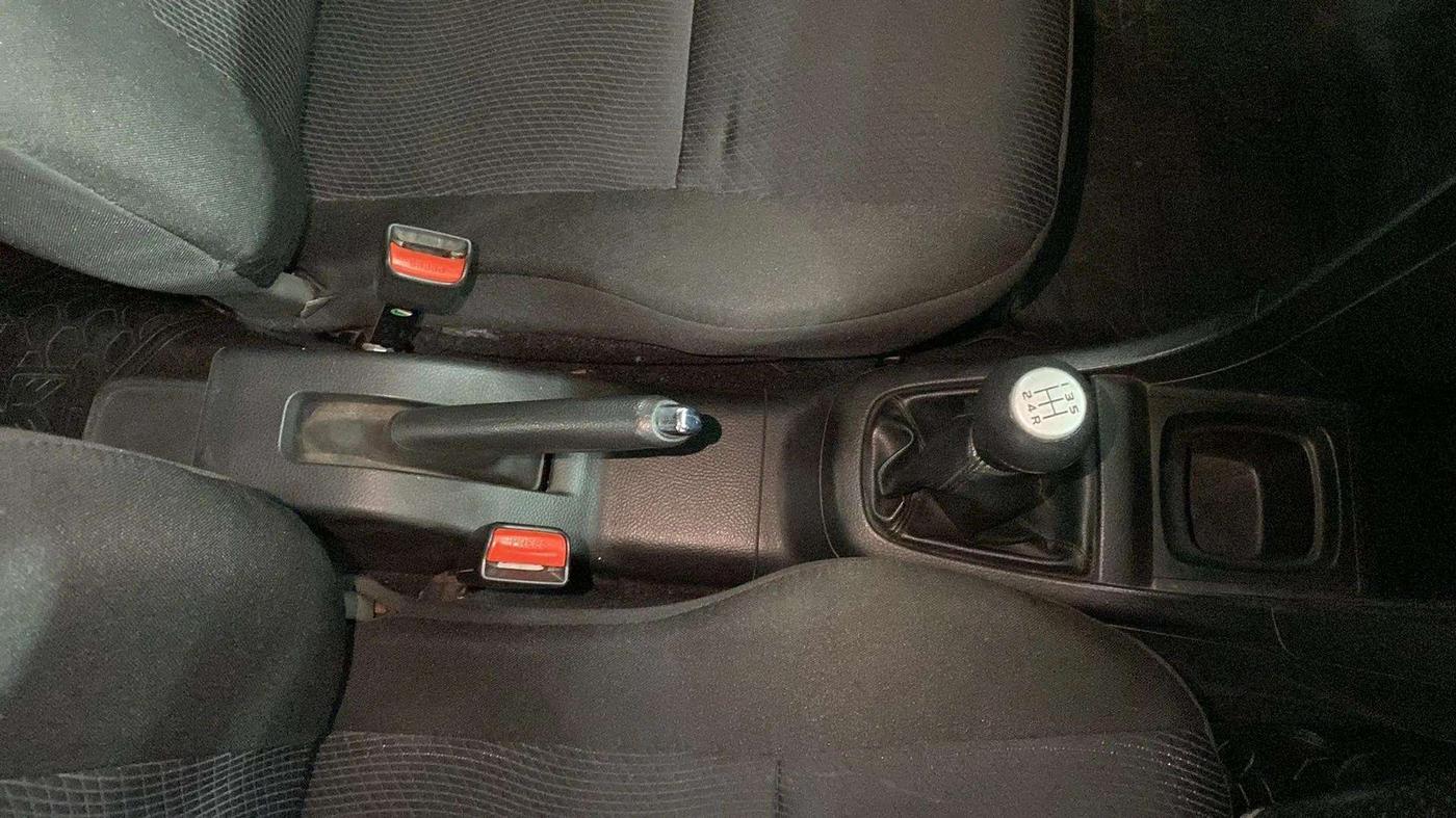 2016 Maruti Swift ZXI, Petrol, Manual, 29,471 km, Gear Lever