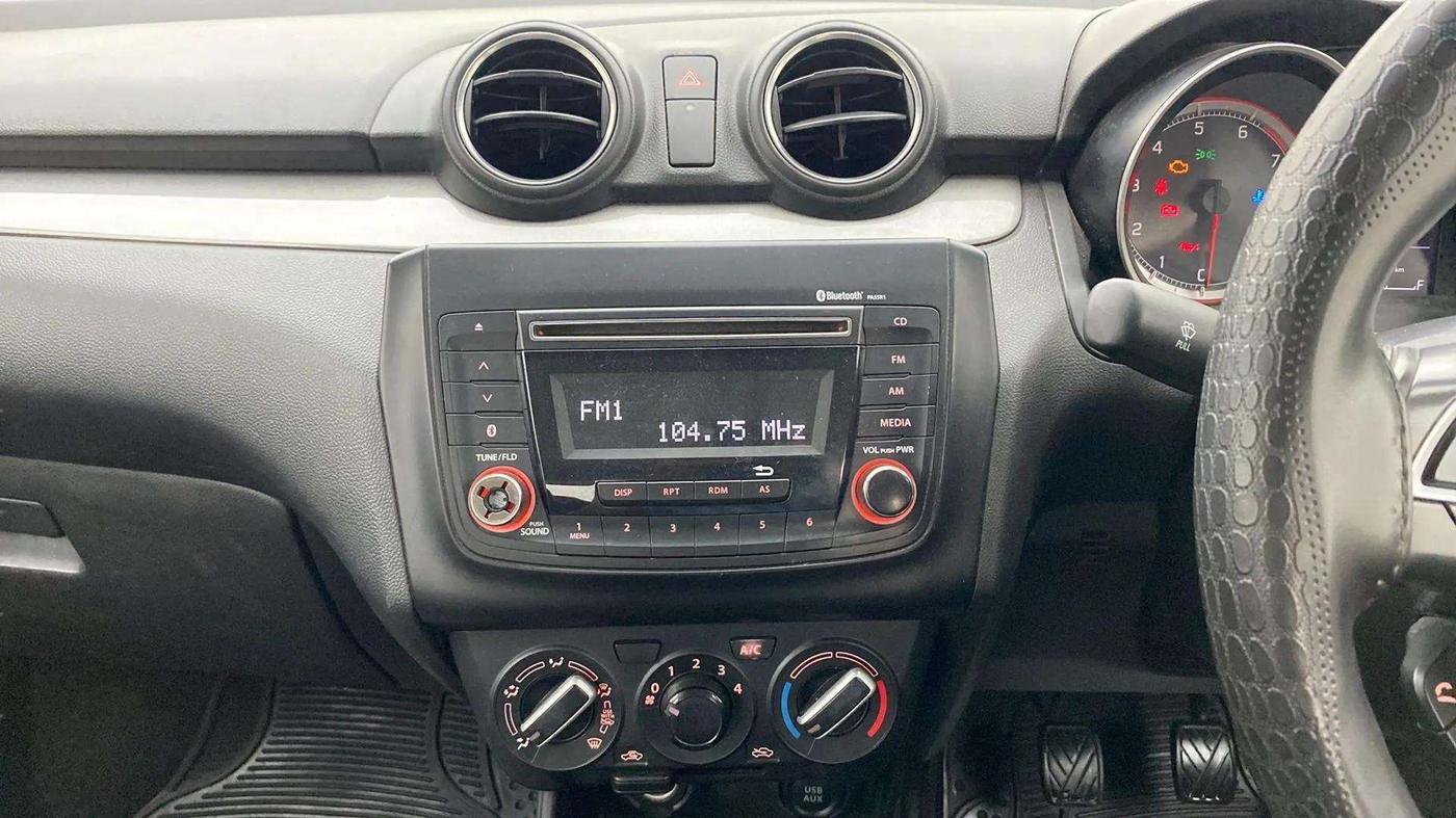 2018 Maruti Swift VXI, Petrol, Manual, 69,825 km, Air Conditioner