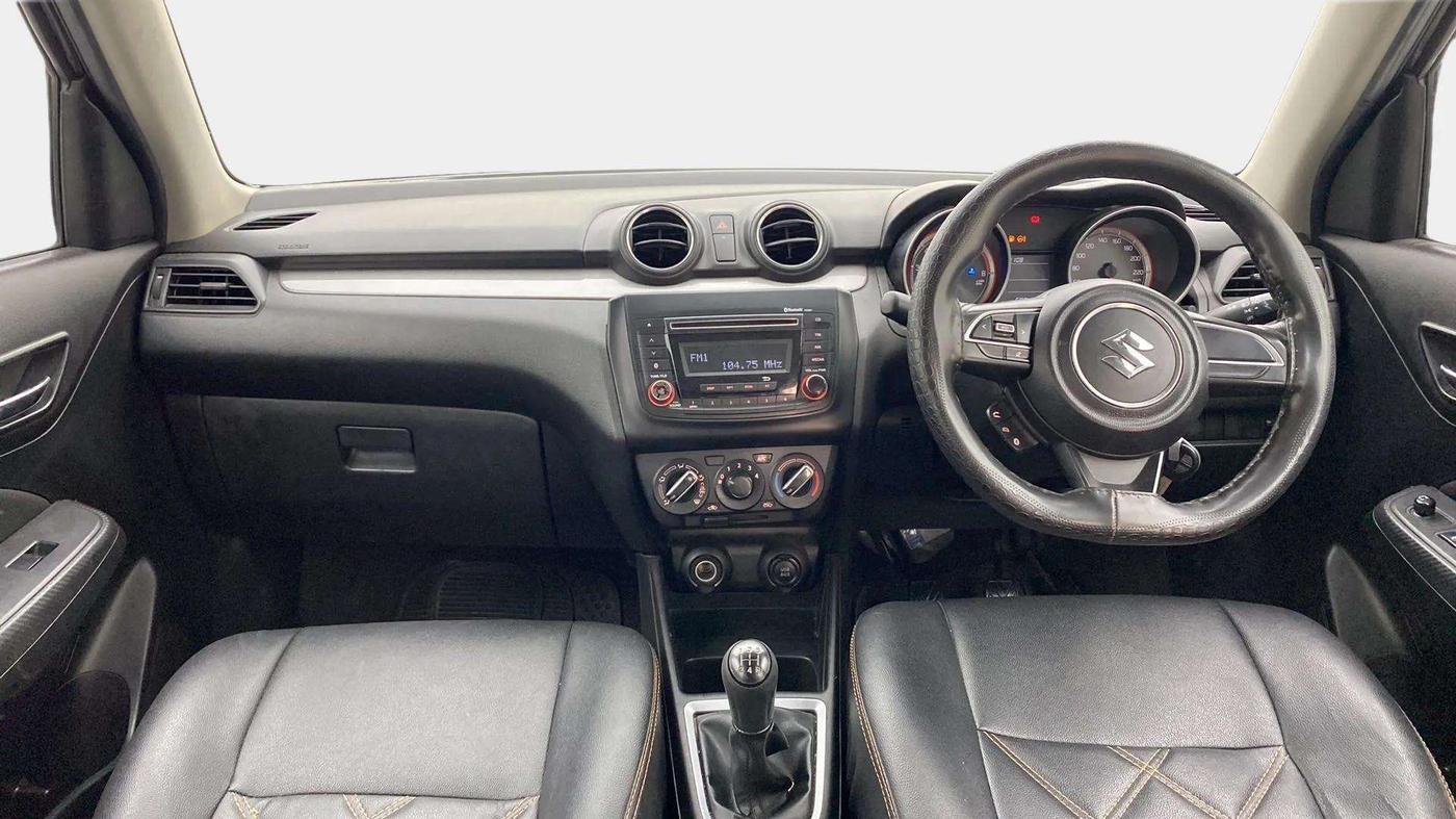 2018 Maruti Swift VXI, Petrol, Manual, 69,825 km, Dashboard