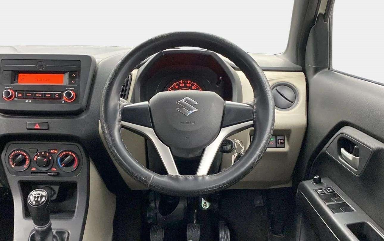 2019 Maruti New Wagon-R VXI 1.0, Petrol, Manual, 8,062 km, Steering Wheel Close Up