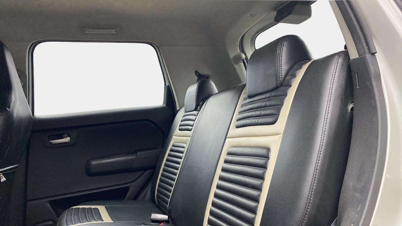 2019 Maruti New Wagon-R VXI 1.0, Petrol, Manual, 8,062 km, Right Side Rear Door Cabin