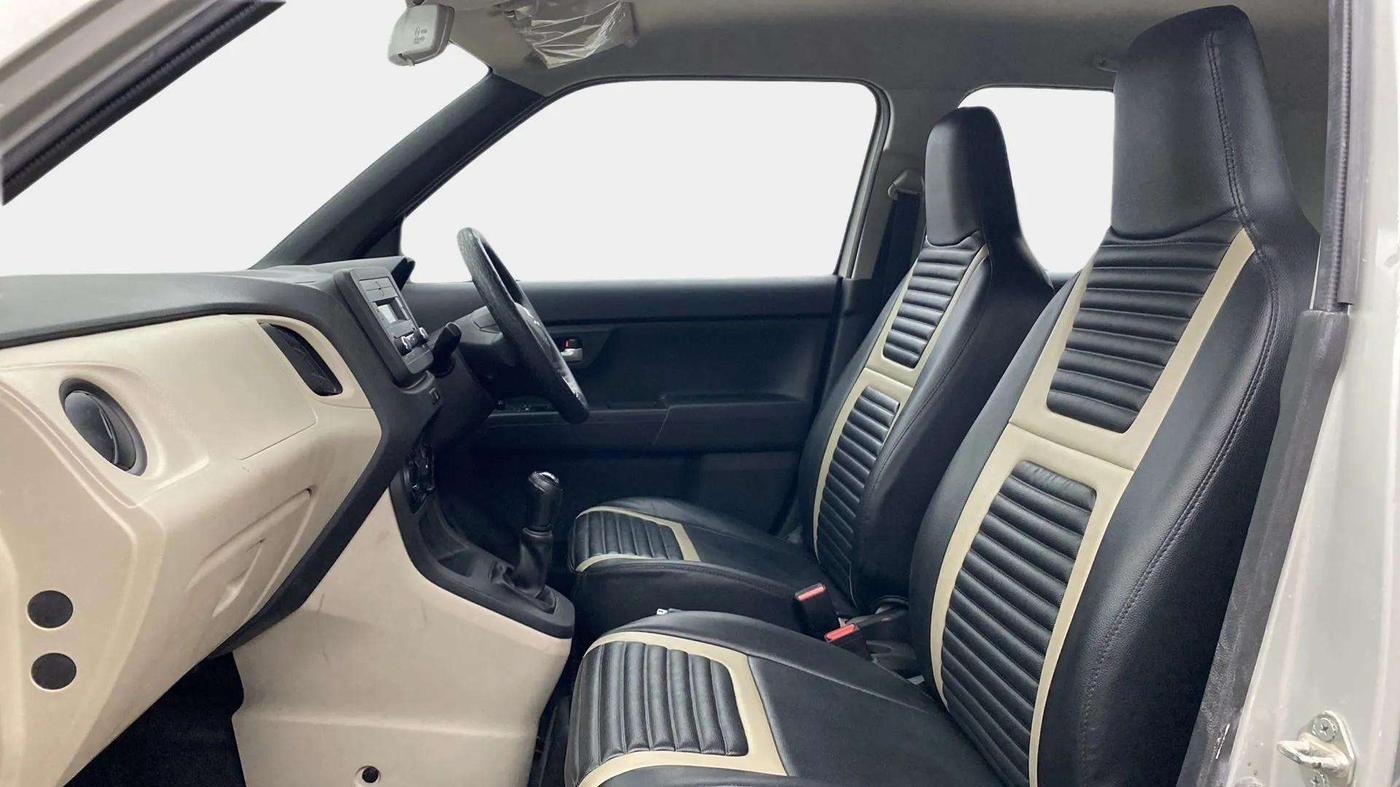 2019 Maruti New Wagon-R VXI 1.0, Petrol, Manual, 8,062 km, Right Side Front Door Cabin