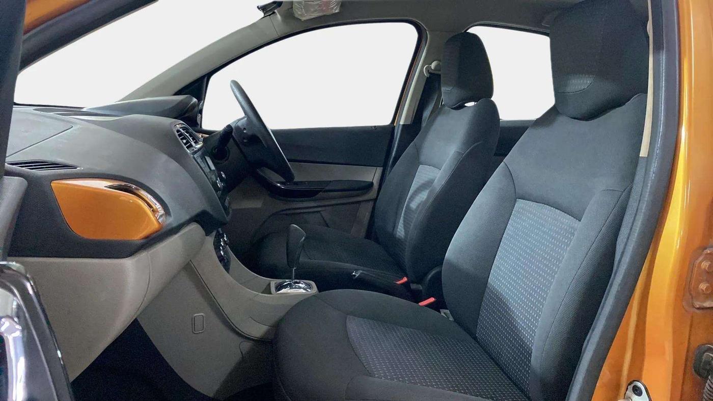 2018 Tata Tiago XZA PETROL, Petrol, Automatic, 29,241 km, Right Side Front Door Cabin