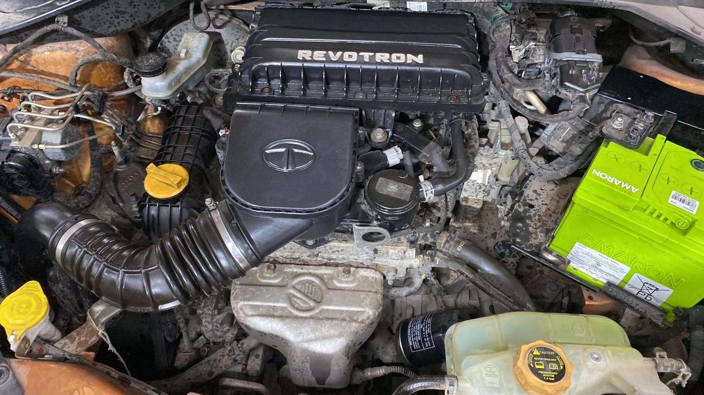 2018 Tata Tiago XZA PETROL, Petrol, Automatic, 29,241 km, Open Bonet