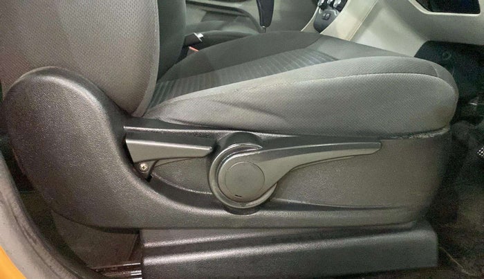 2018 Tata Tiago XZA PETROL, Petrol, Automatic, 29,241 km, Driver Side Adjustment Panel