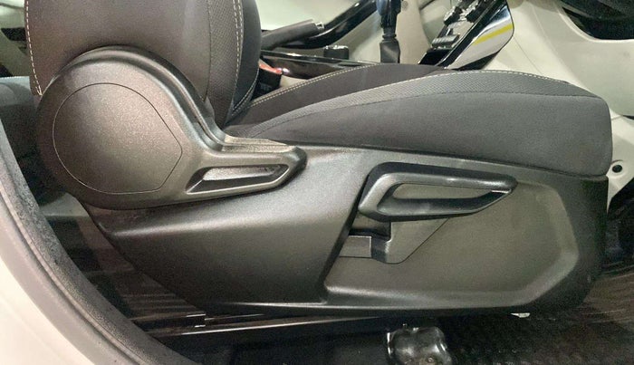 2021 Tata NEXON XZ PLUS PETROL, Petrol, Manual, 5,313 km, Driver Side Adjustment Panel