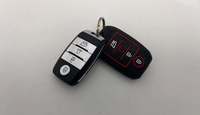 2021 KIA SONET HTX 1.5, Diesel, Manual, 47,526 km, Key Close Up