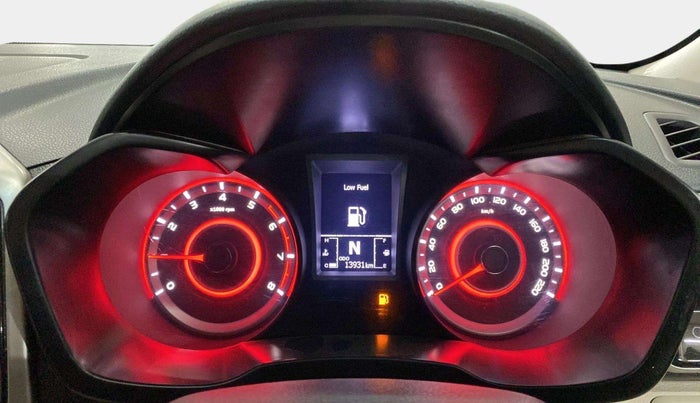 2022 Mahindra XUV300 W8 (O) 1.2 PETROL AMT, Petrol, Automatic, 14,299 km, Odometer Image