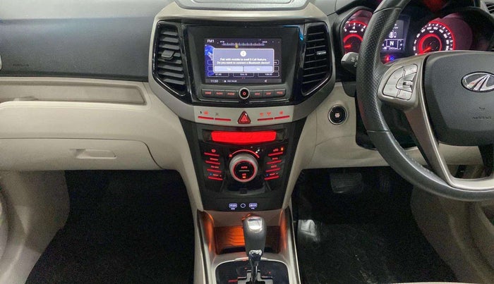 2022 Mahindra XUV300 W8 (O) 1.2 PETROL AMT, Petrol, Automatic, 14,299 km, Air Conditioner