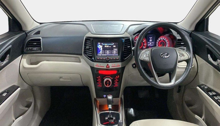 2022 Mahindra XUV300 W8 (O) 1.2 PETROL AMT, Petrol, Automatic, 14,299 km, Dashboard