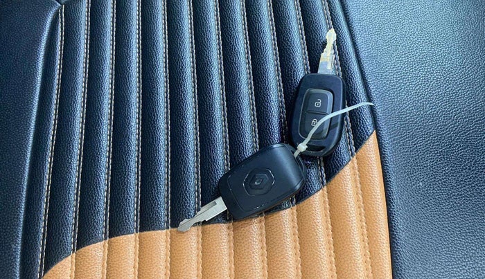 2018 Renault Kwid CLIMBER 1.0 AMT, Petrol, Automatic, 33,133 km, Key Close Up