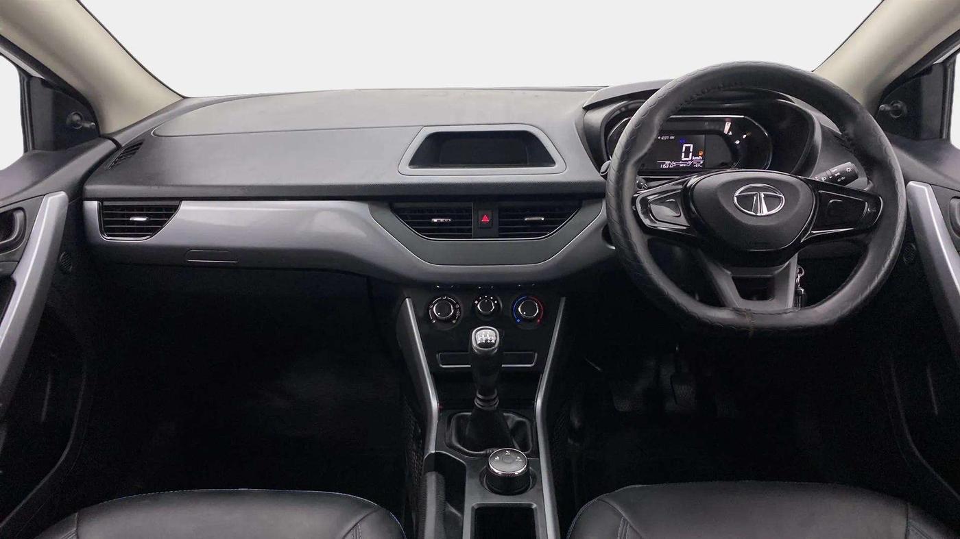 2021 Tata NEXON XE PETROL, Petrol, Manual, 11,487 km, Dashboard