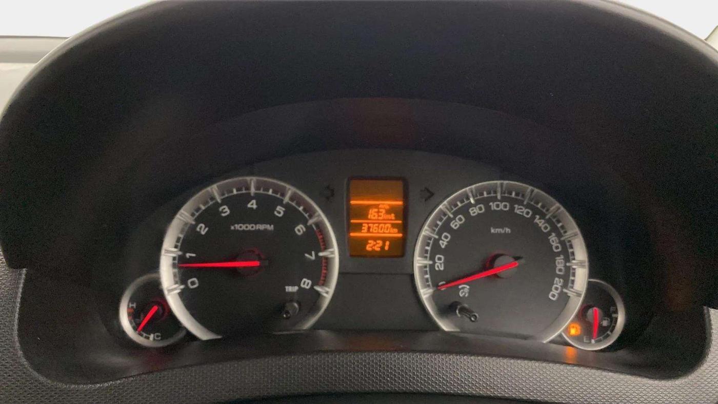 2014 Maruti Swift VXI, Petrol, Manual, 37,556 km, Odometer Image