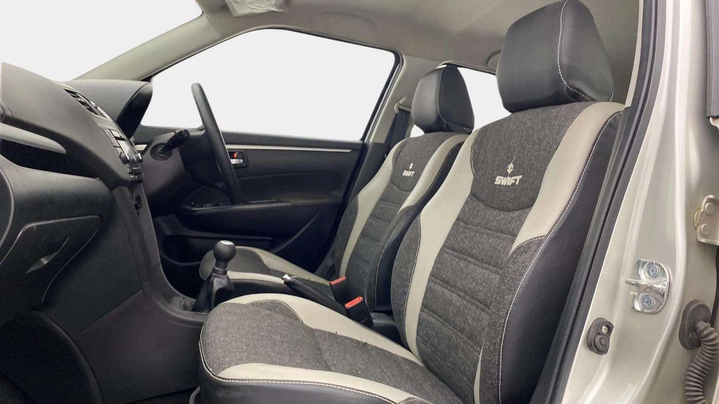 2014 Maruti Swift VXI, Petrol, Manual, 37,556 km, Right Side Front Door Cabin