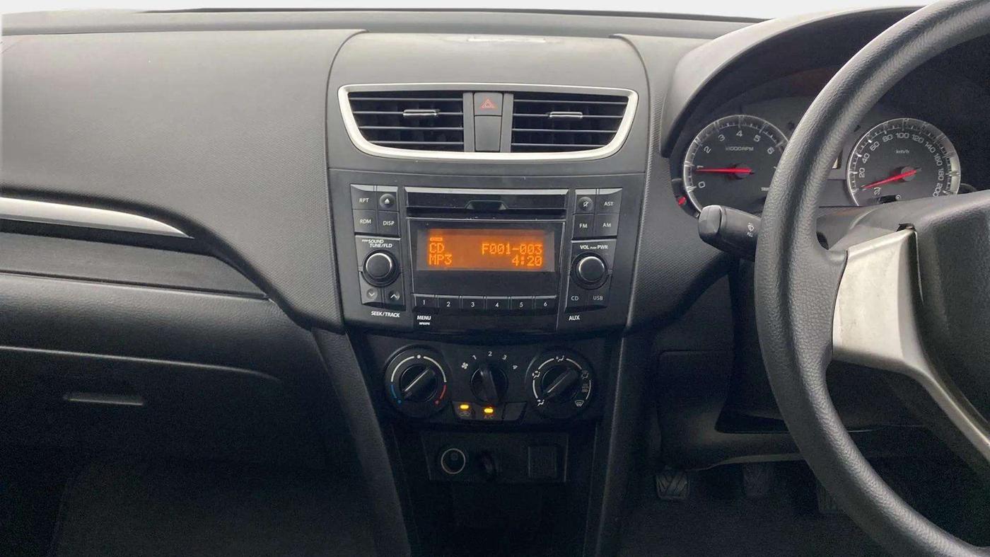 2014 Maruti Swift VXI, Petrol, Manual, 37,556 km, Air Conditioner