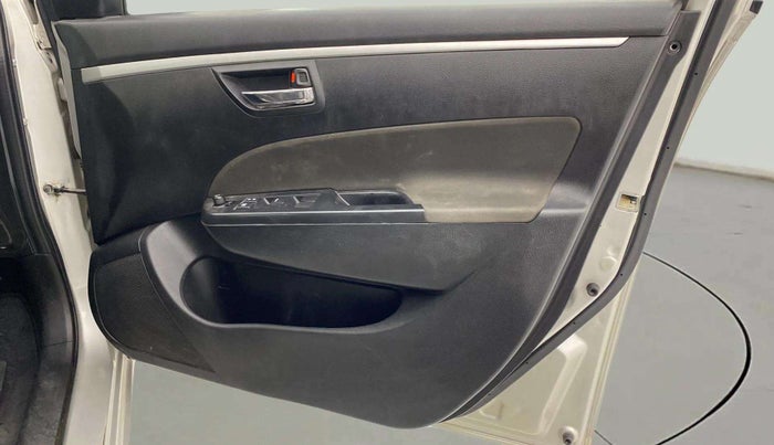 2014 Maruti Swift VXI, Petrol, Manual, 37,556 km, Driver Side Door Panels Control