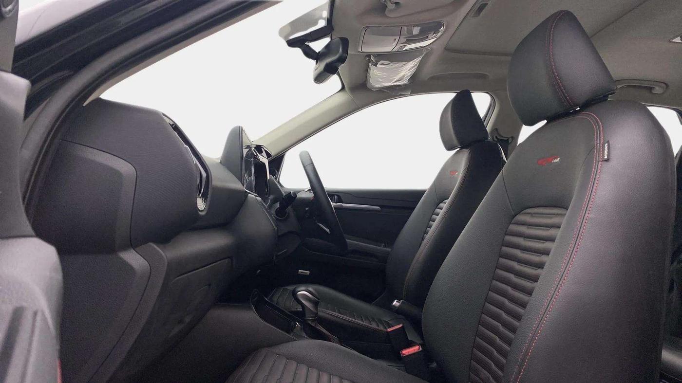2021 KIA SONET GTX PLUS 1.0 DCT, Petrol, Automatic, 15,828 km, Right Side Front Door Cabin