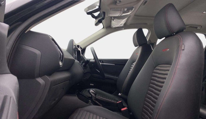 2021 KIA SONET GTX PLUS 1.0 DCT, Petrol, Automatic, 15,828 km, Right Side Front Door Cabin