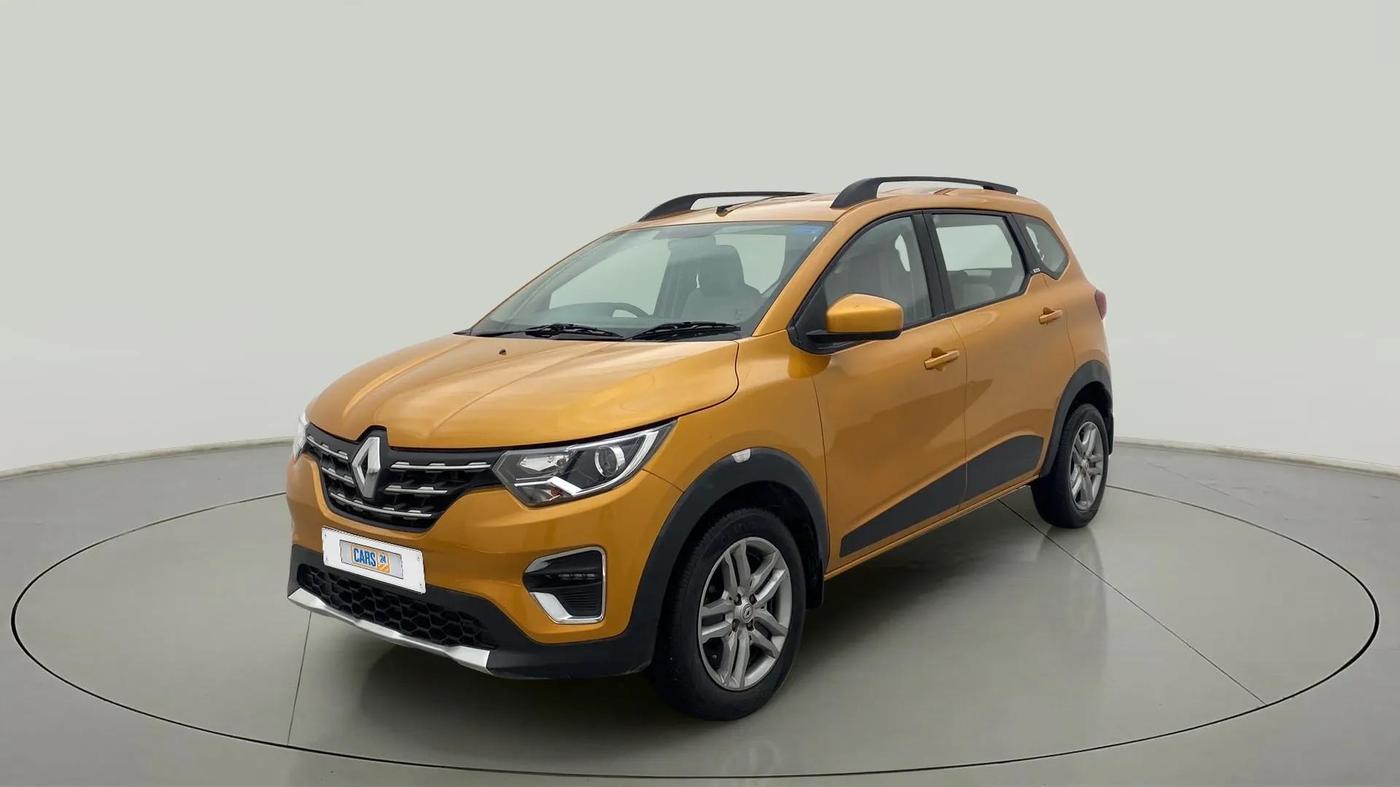 2019 Renault TRIBER RXZ, Petrol, Manual, 26,949 km, Left Front Diagonal