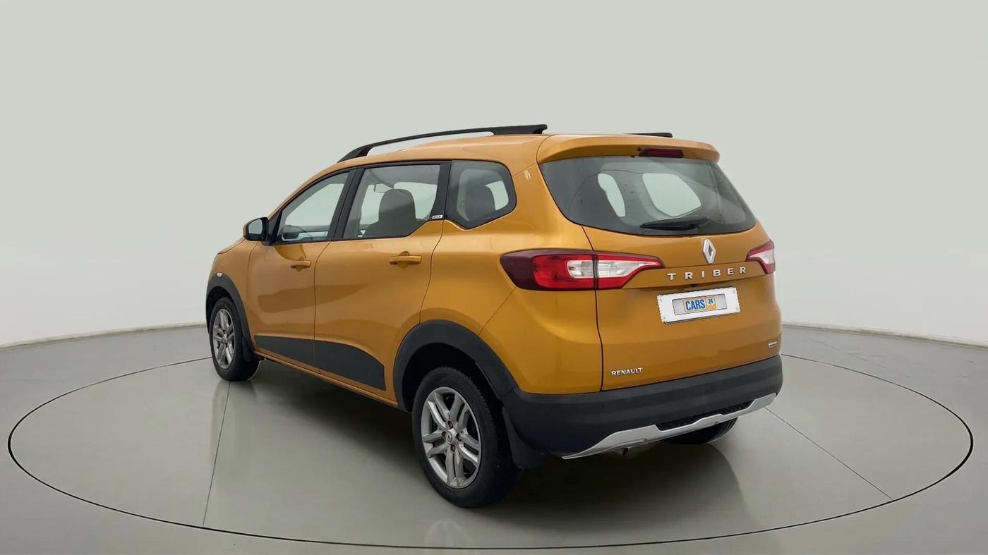 2019 Renault TRIBER RXZ, Petrol, Manual, 26,949 km, Left Back Diagonal