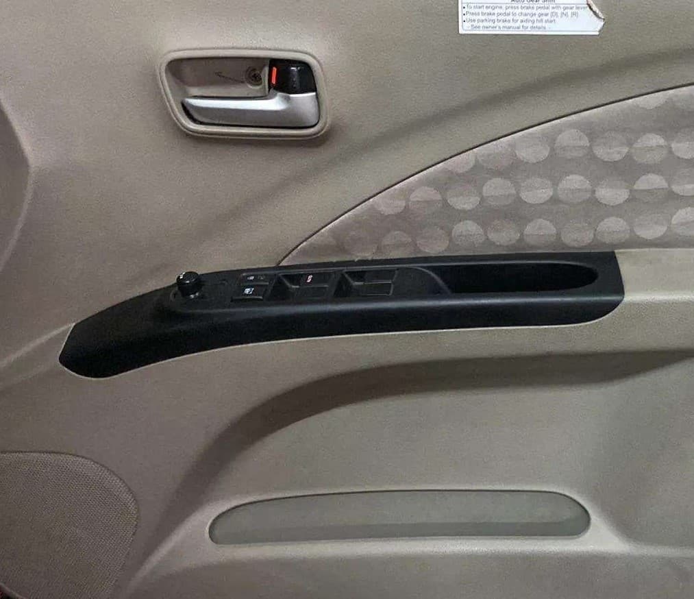 2016 Maruti Celerio ZXI AMT (O), Petrol, Automatic, 70,052 km, Driver Side Door Panels Control