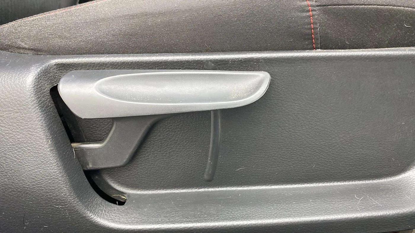2019 Volkswagen Polo HIGHLINE PLUS 1.5 16 ALLOY, Diesel, Manual, 84,161 km, Driver Side Adjustment Panel