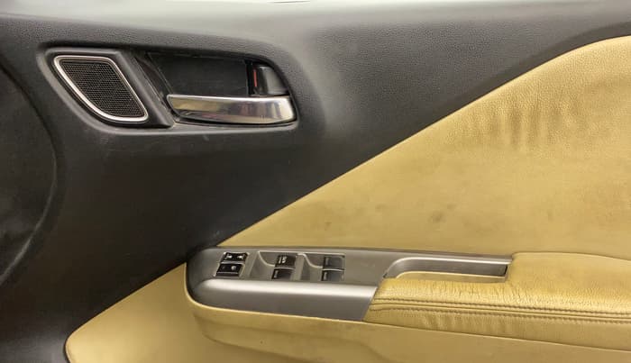 2018 Honda City 1.5L I-VTEC VX CVT, Petrol, Automatic, 1,17,590 km, Driver Side Door Panels Control