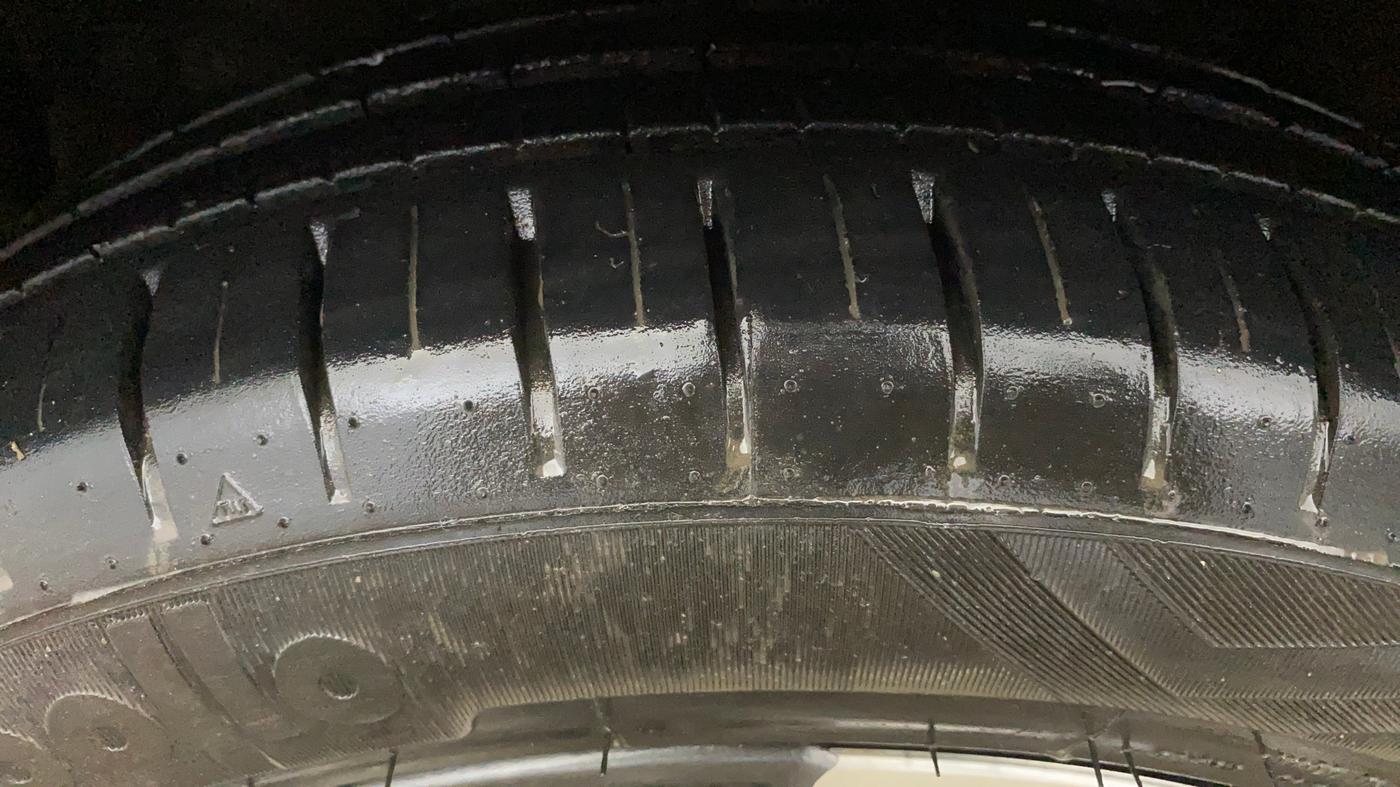 2018 Honda City 1.5L I-VTEC VX CVT, Petrol, Automatic, 1,17,590 km, Left Front Tyre Tread