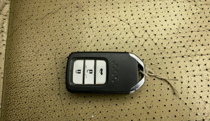 2018 Honda City 1.5L I-VTEC VX CVT, Petrol, Automatic, 1,17,590 km, Key Close Up