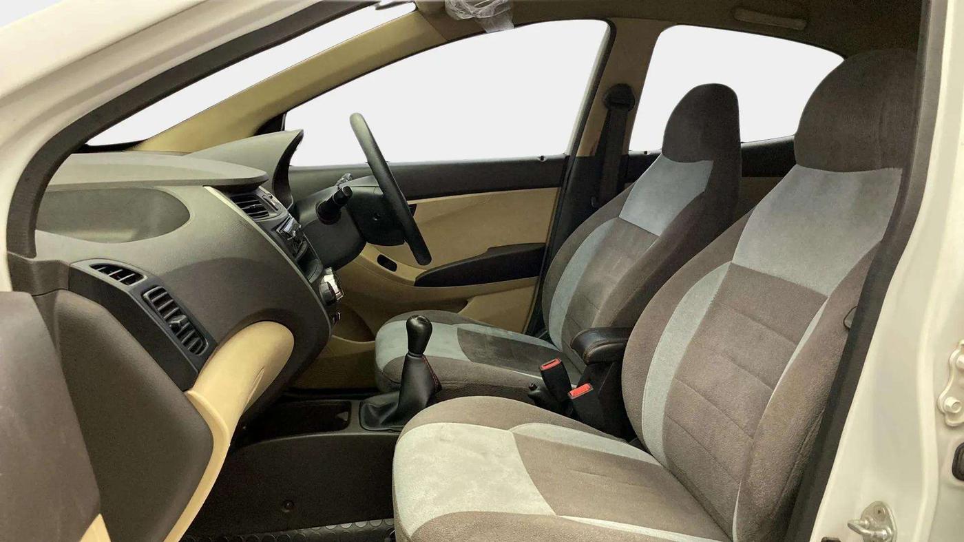 2017 Hyundai Eon ERA +, Petrol, Manual, 50,994 km, Right Side Front Door Cabin