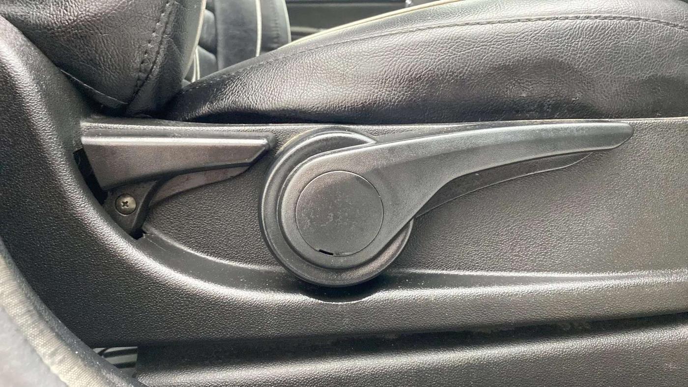 2019 Tata TIGOR XZA PLUS PETROL, Petrol, Automatic, 73,118 km, Driver Side Adjustment Panel