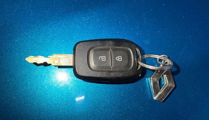 2021 Renault Kwid RXL, Petrol, Manual, 49,656 km, Key Close Up