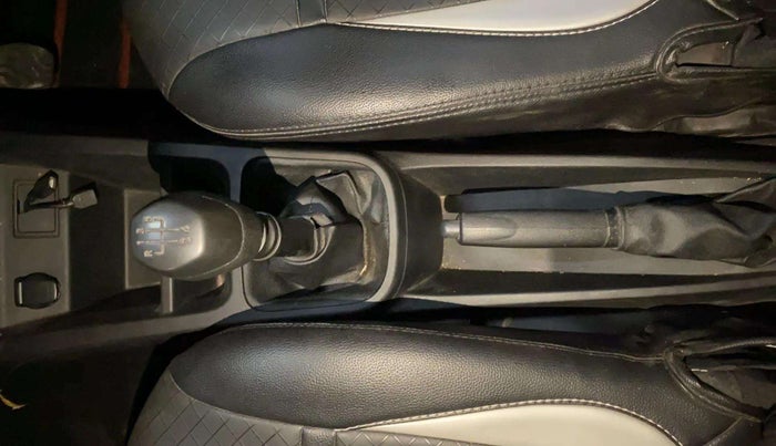 2021 Renault Kwid RXL, Petrol, Manual, 49,656 km, Gear Lever