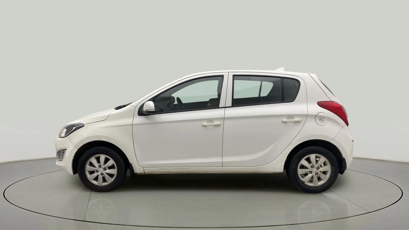 2013 Hyundai i20 SPORTZ 1.2, Petrol, Manual, 37,133 km, Left Side