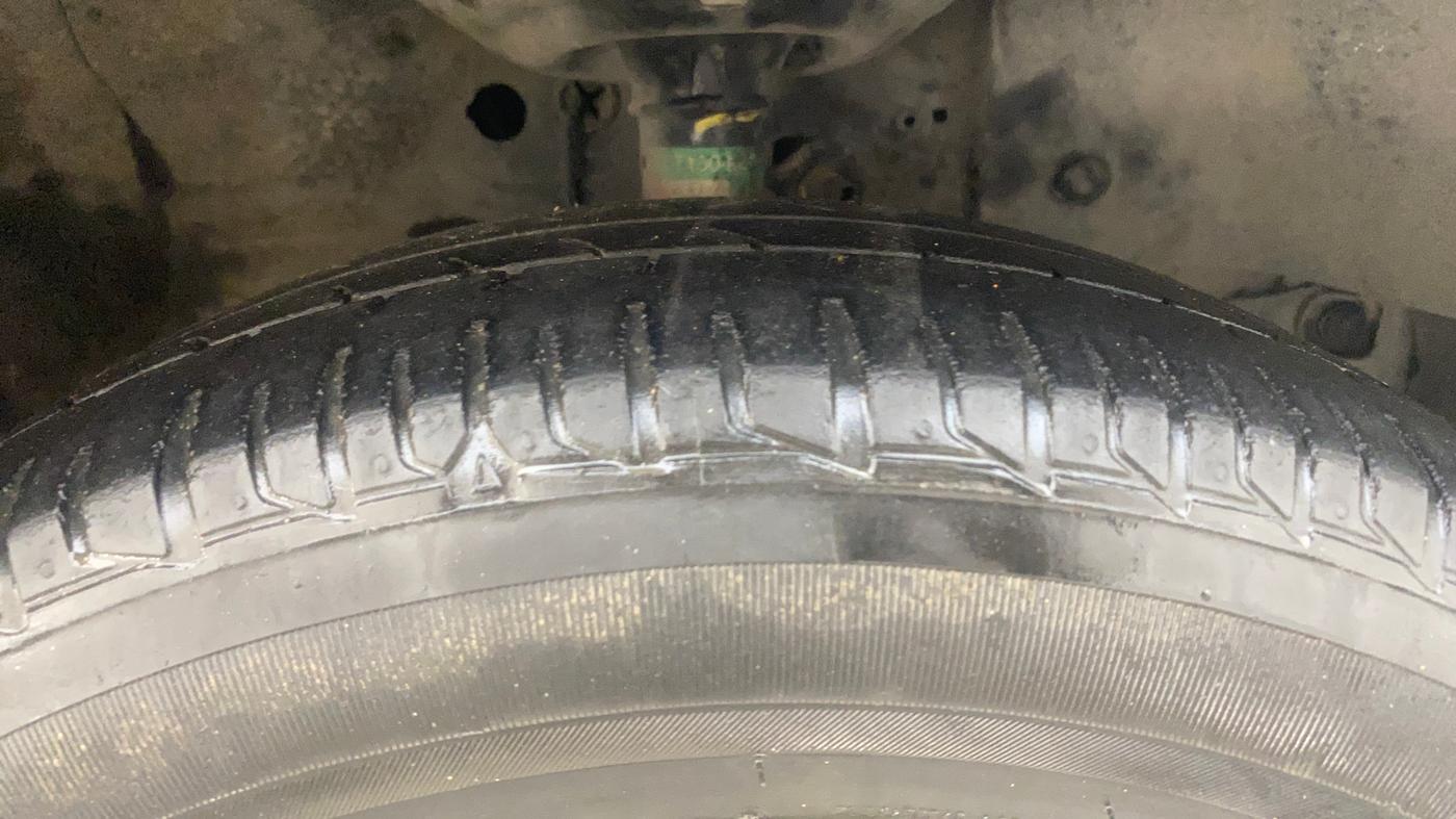2014 Honda Brio S MT, Petrol, Manual, 81,093 km, Right Front Tyre Tread