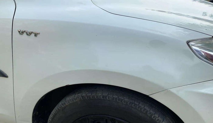 2017 Maruti Dzire VXI, Petrol, Manual, 59,639 km, Right fender - Slight discoloration