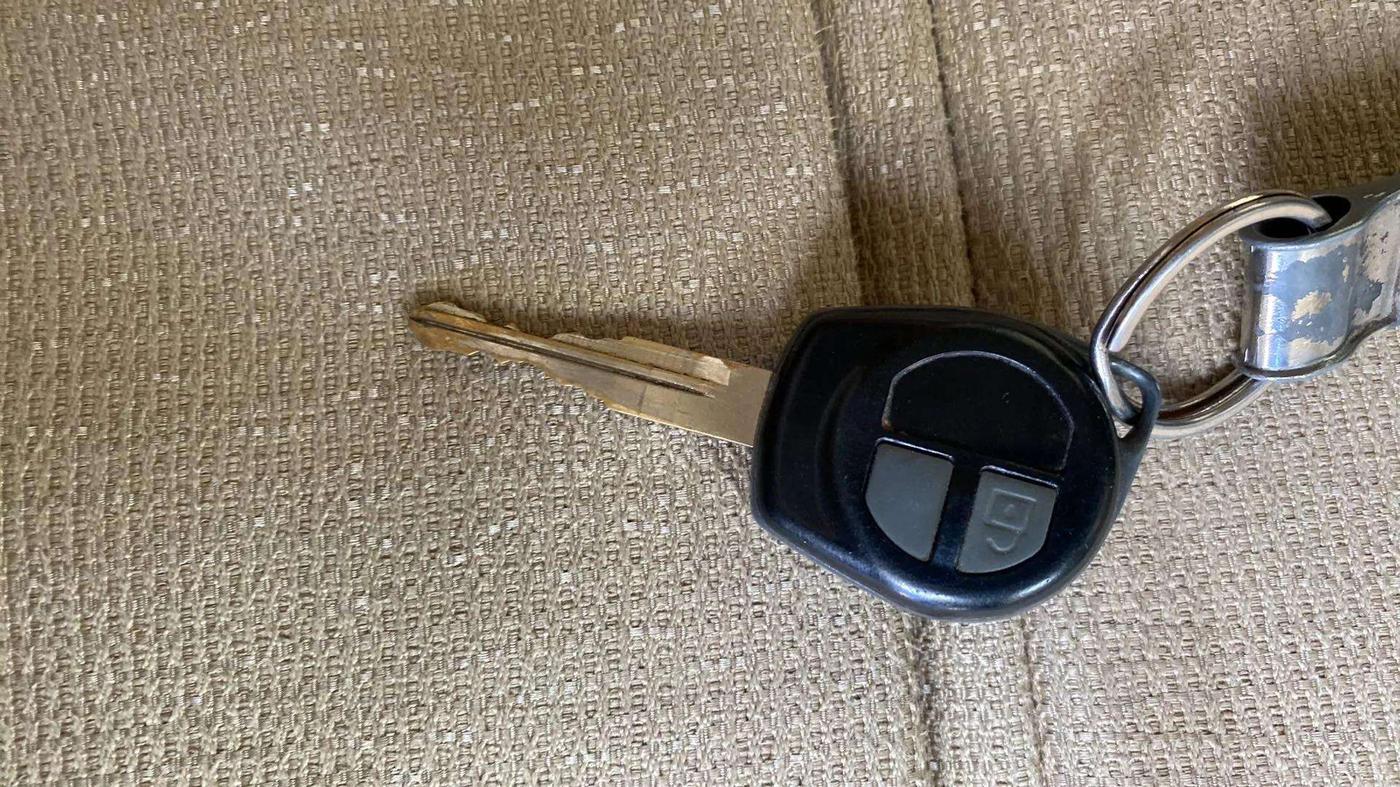 2015 Maruti Swift Dzire VDI ABS, Diesel, Manual, 85,089 km, Key Close Up