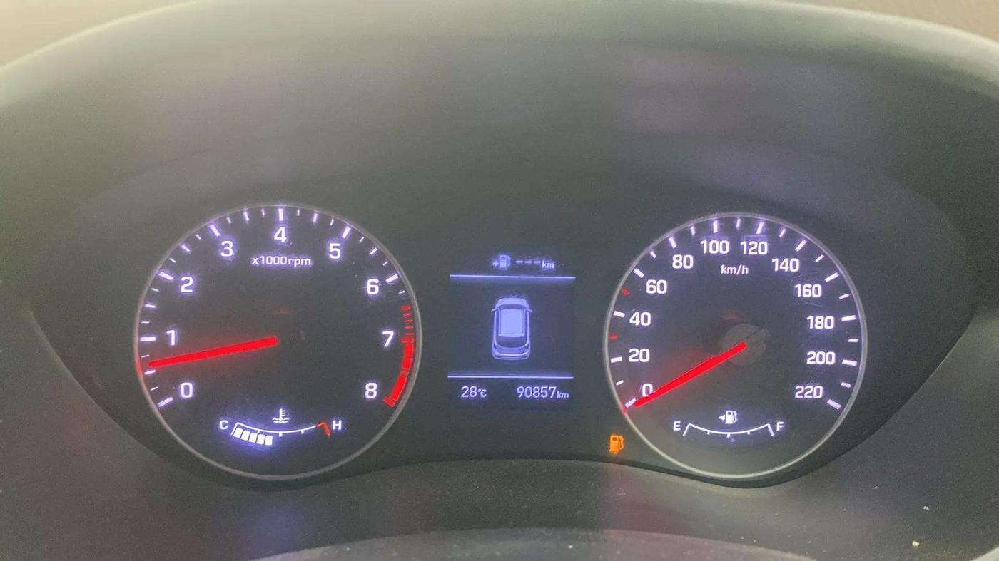 2018 Hyundai Elite i20 ASTA 1.2 (O), Petrol, Manual, 90,975 km, Odometer Image