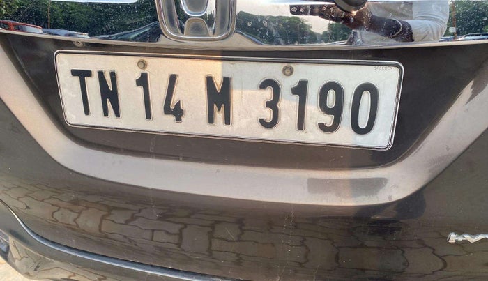 2017 Honda Jazz 1.2L I-VTEC V, Petrol, Manual, 1,00,051 km, Dicky (Boot door) - Minor scratches