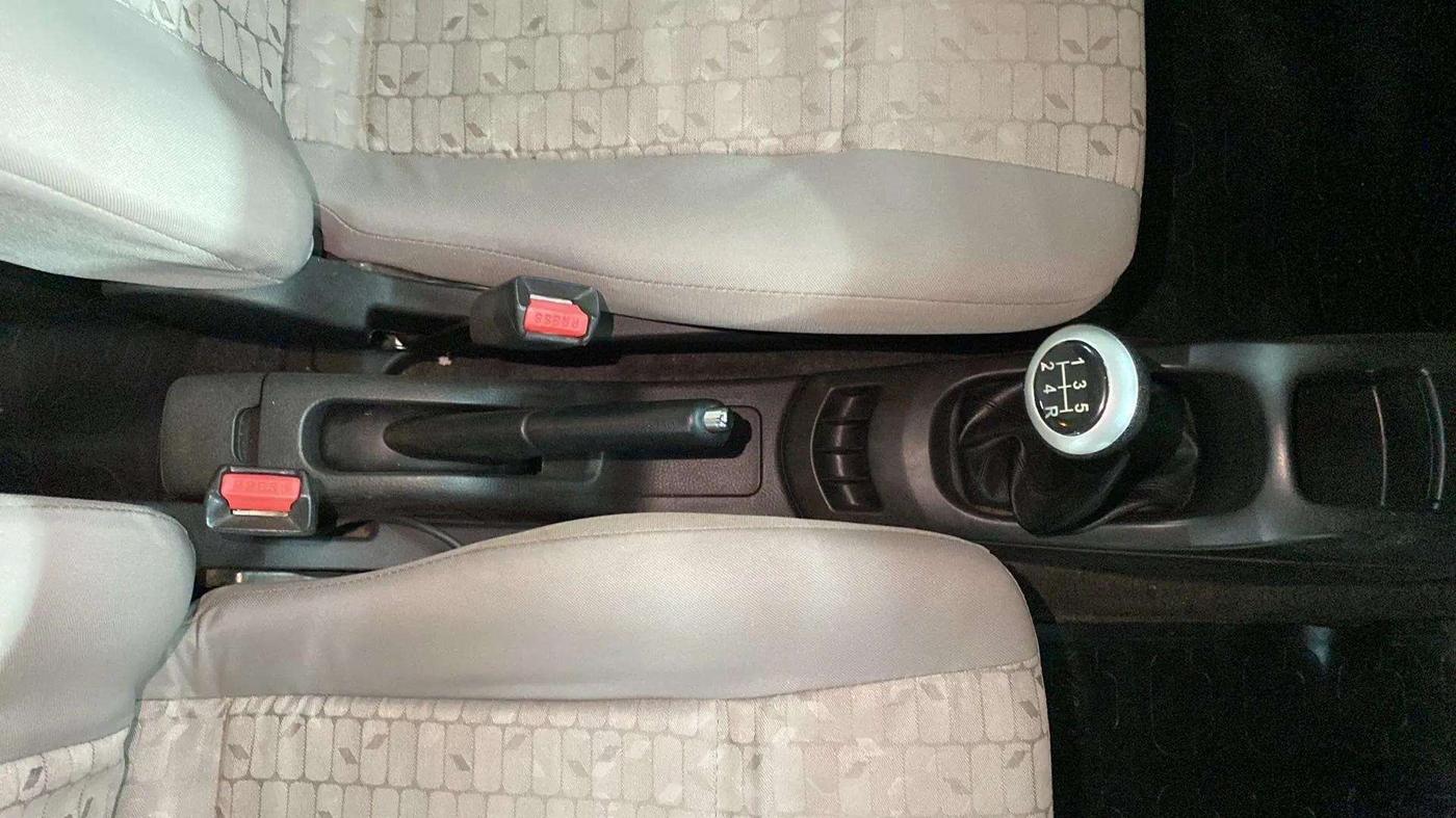 2013 Maruti Wagon R 1.0 VXI, Petrol, Manual, 10,308 km, Gear Lever