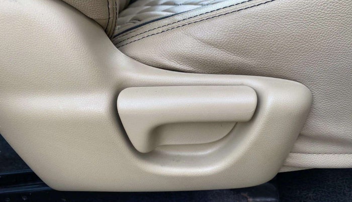 2013 Honda Brio EX MT, Petrol, Manual, 32,595 km, Driver Side Adjustment Panel